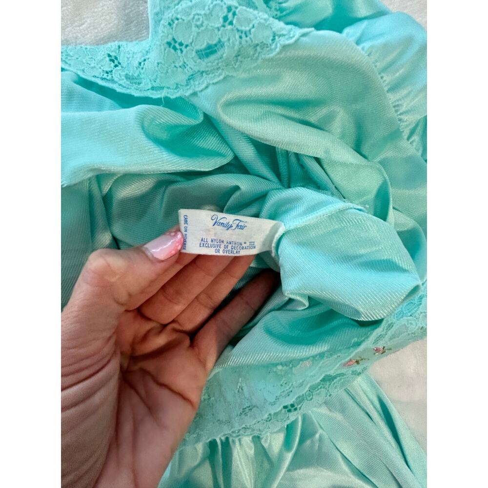 Vintage Vanity Fair Blue Nightgown with Lace Detail - Picture 5 of 6